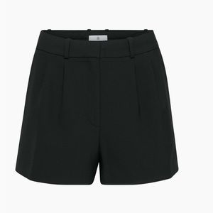 Aritzia Babaton Pleated 3" Short Black Short